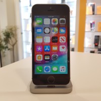 Apple iPhone SE 32GB Grey (реновиран,обновен)