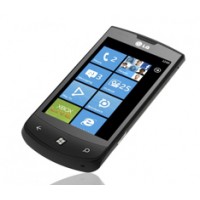 Според аналитик, стартът на Windows Phone 7 е успешен